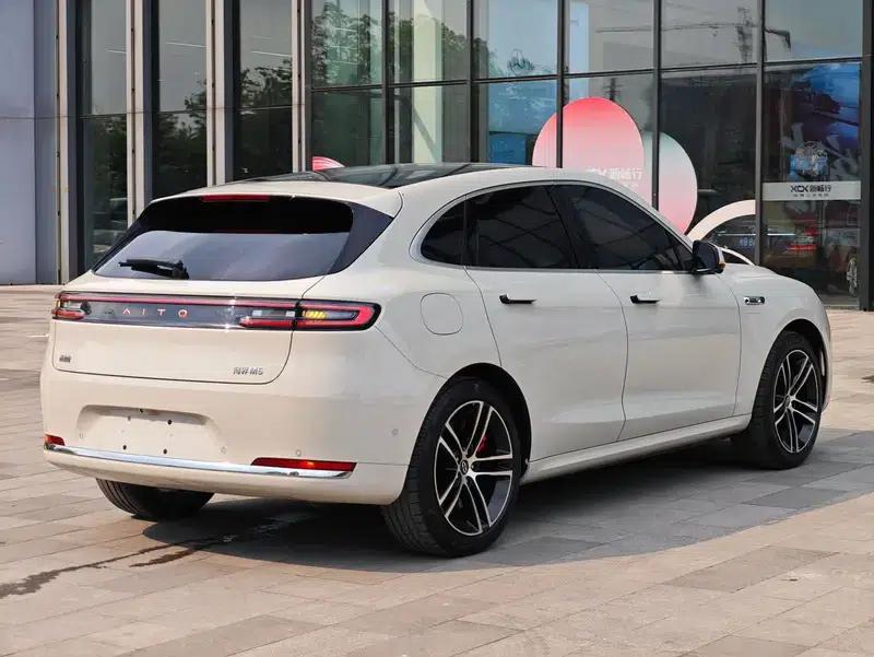 Wenjie M5 2025 Ultra Range Extended Rear-Wheel Drive — миниатюра 7