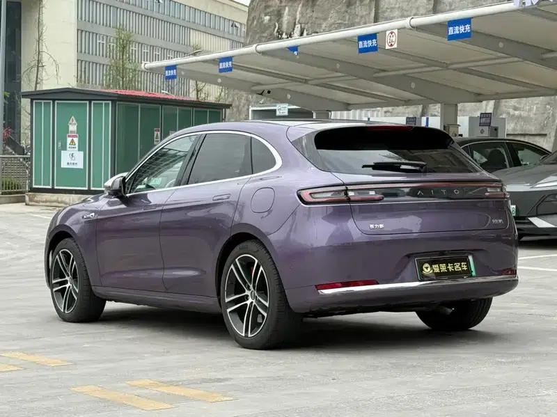 Wenjie M5 2025 Extended Range Ultra 4WD Version — миниатюра 4