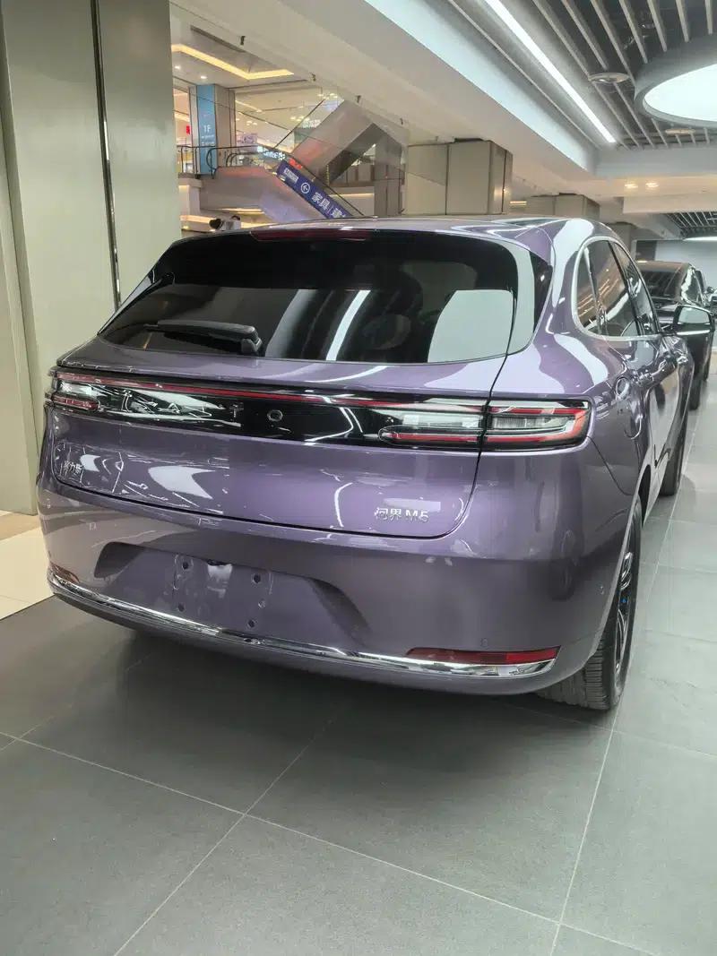 Wenjie M5 2025 Extended Range Ultra 4WD Version — миниатюра 4
