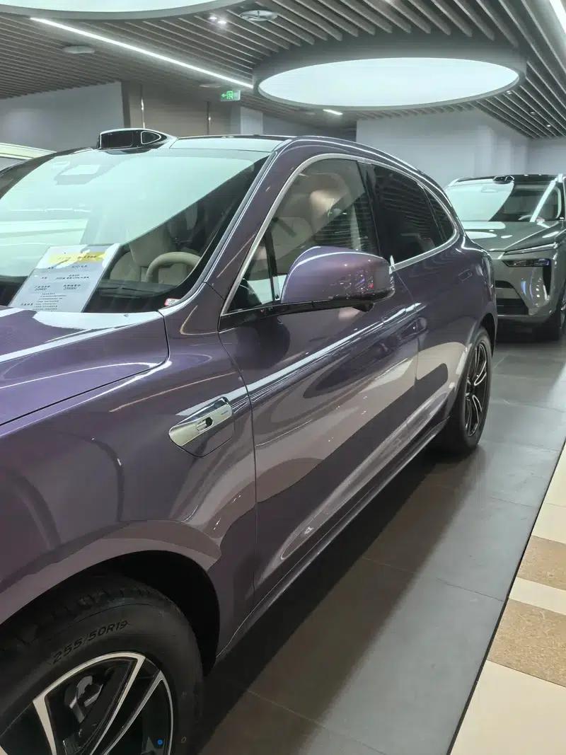 Wenjie M5 2025 Extended Range Ultra 4WD Version — миниатюра 5