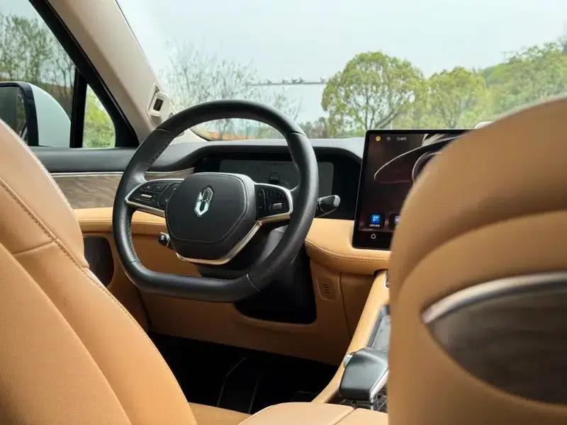 Wenjie M5 2022 Extended Range 4WD Flagship Edition — миниатюра 12