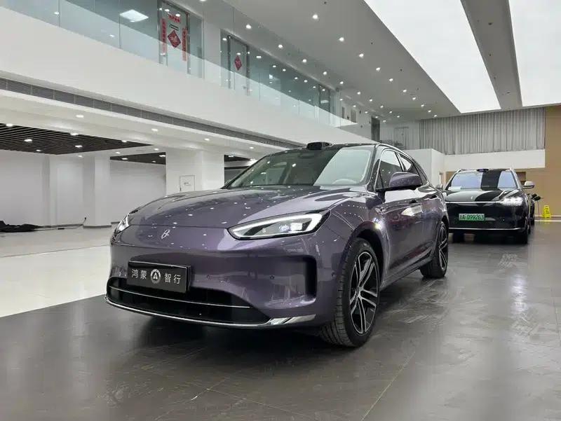 Wenjie M5 2025 Extended Range Ultra 4WD Version — миниатюра 1