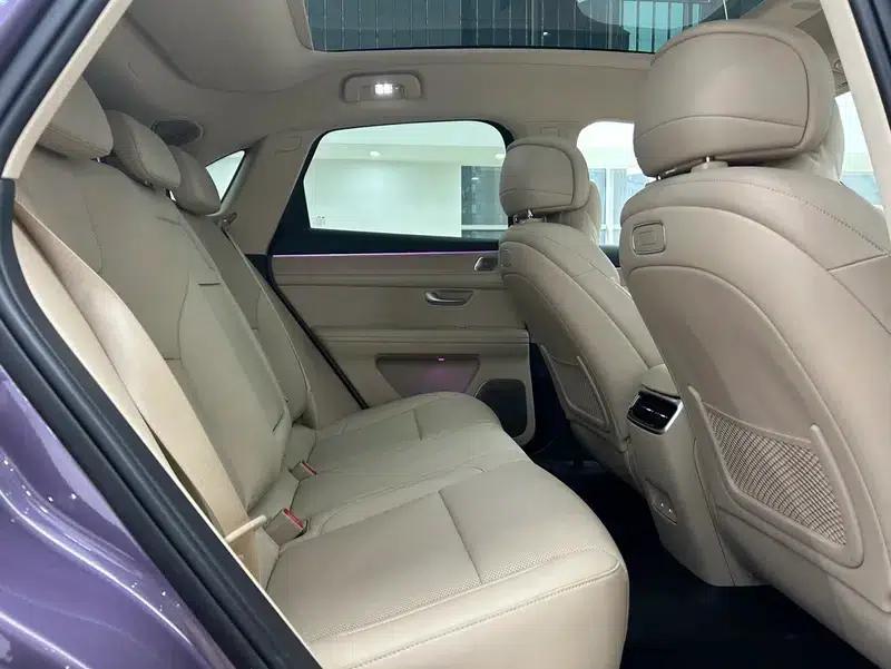 Wenjie M5 2025 Extended Range Ultra 4WD Version — миниатюра 16