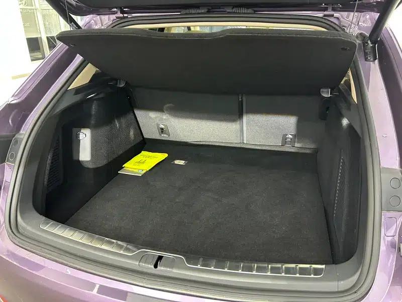 Wenjie M5 2025 Extended Range Ultra 4WD Version — миниатюра 17