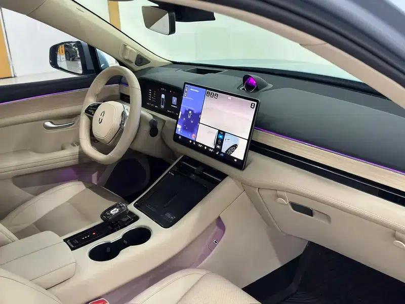 Wenjie M5 2024 Range Extended Max Rear-Wheel Drive High-End Intelligent Driving Edition — миниатюра 13