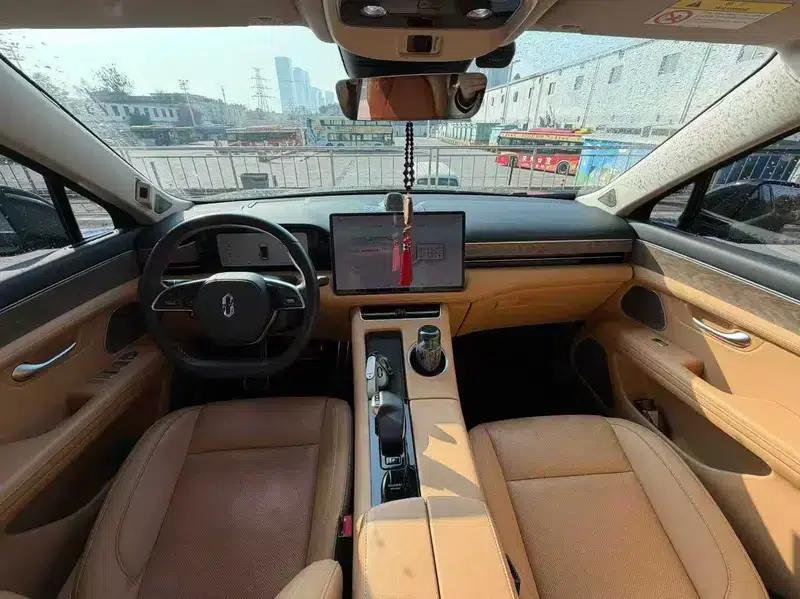 Wenjie M5 2022 Extended Range Rear-Wheel Drive Standard Edition — миниатюра 6
