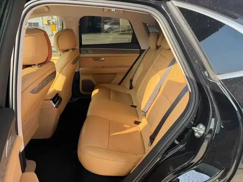Wenjie M5 2022 Extended Range Rear-Wheel Drive Standard Edition — миниатюра 9