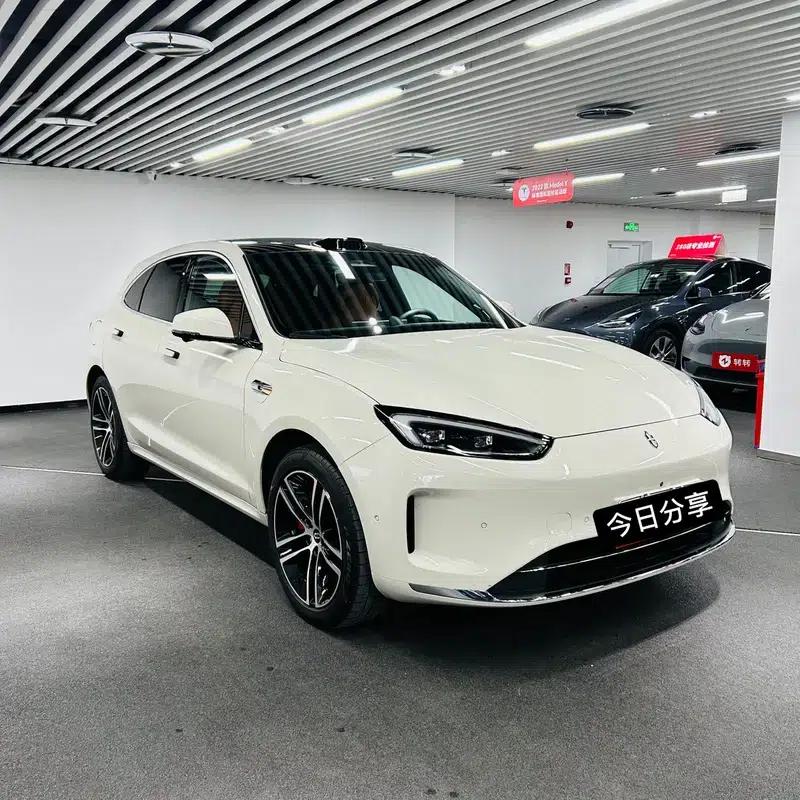 Wenjie M5 2025 Extended Range Ultra 4WD Version — миниатюра 3