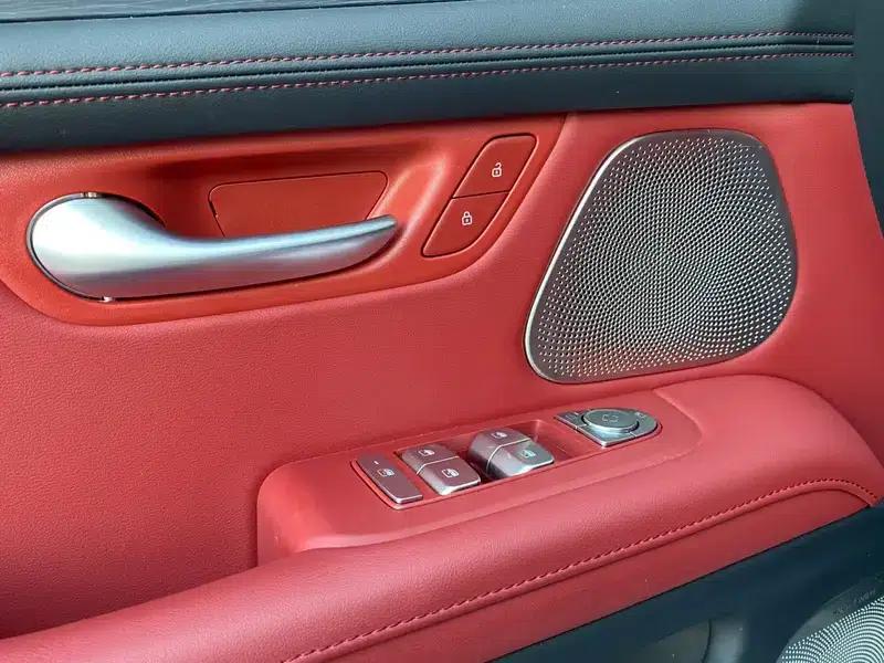 Wenjie M5 2024 Range Extended Max RS 4WD High-End Intelligent Driving Edition — миниатюра 19