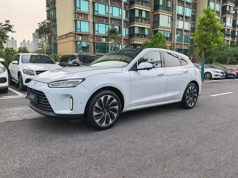 Wenjie M5 2022 Extended Range Rear-Wheel Drive Standard Edition — миниатюра 1