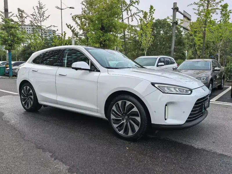 Wenjie M5 2022 Extended Range Rear-Wheel Drive Standard Edition — миниатюра 3