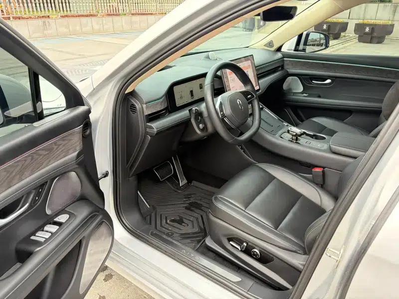 Wenjie M5 2023 Range Extended Rear-Wheel Drive Intelligent Driving Edition — миниатюра 9