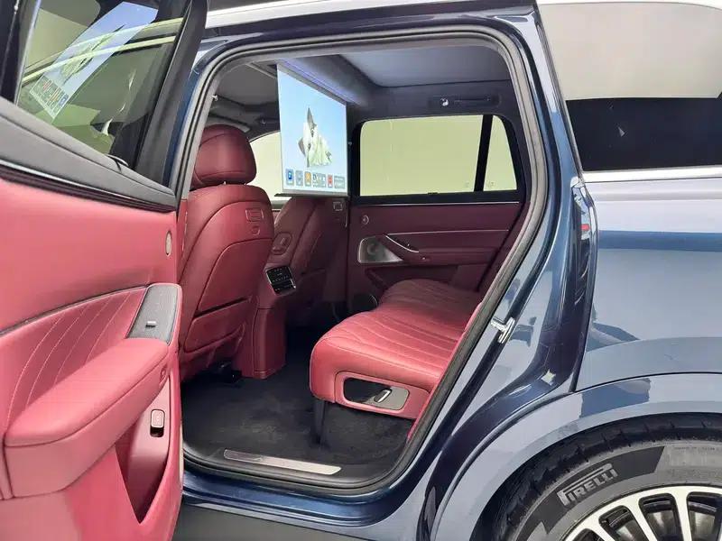 Wenjie M8 2025 Extended Range Ultra 5-Seat 4WD (192-line LiDAR) — миниатюра 18