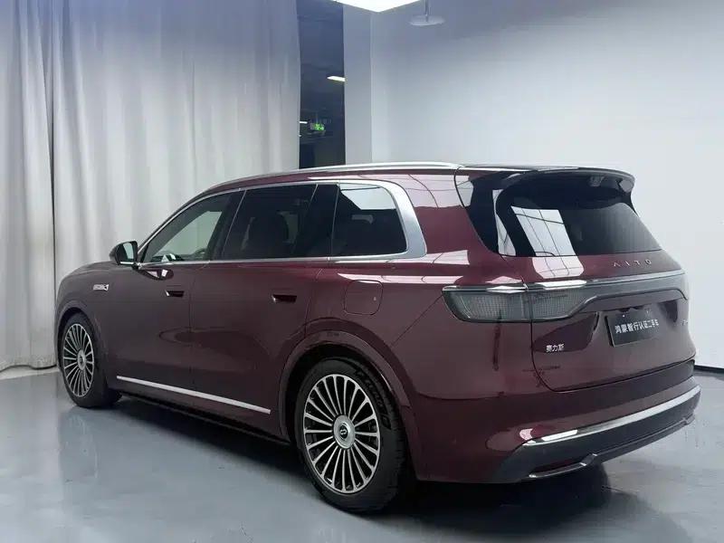 Wenjie M8 2025 Extended Range Ultra 5-Seat 4WD (192-line LiDAR) — миниатюра 4
