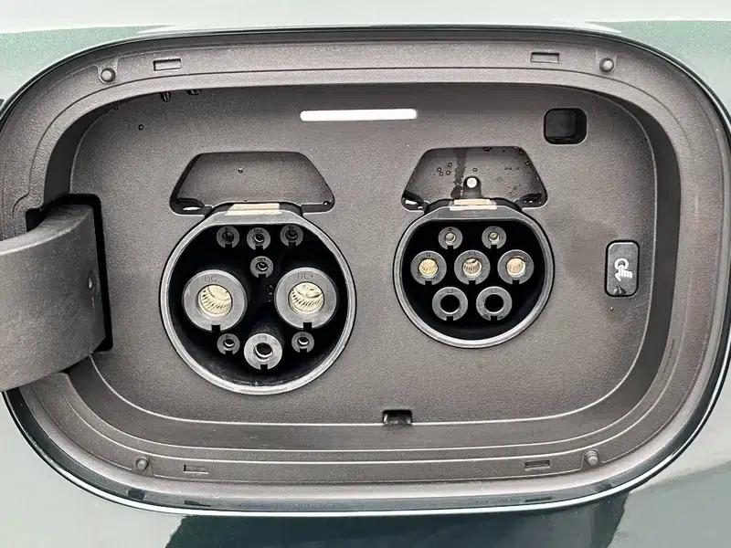 Wenjie M8 2025 Extended Range Max+ 6-Seat 4WD Version (192-line LiDAR) — миниатюра 14