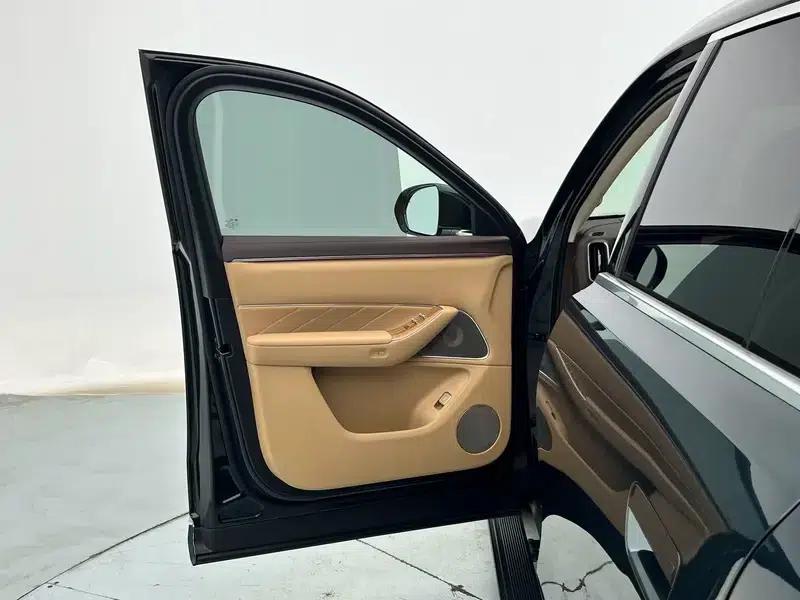 Wenjie M8 2025 Extended Range Max+ 6-Seat 4WD Version (192-line LiDAR) — миниатюра 26