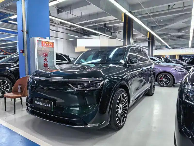 Wenjie M8 2025 Extended Range Ultra 6-Seat 4WD (192-line LiDAR) — миниатюра 1