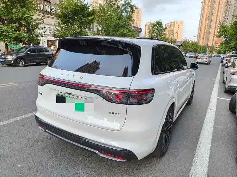 Wenjie M8 2025 Extended Range Max+ 5-Seat 4WD Version (192-line LiDAR) — миниатюра 4
