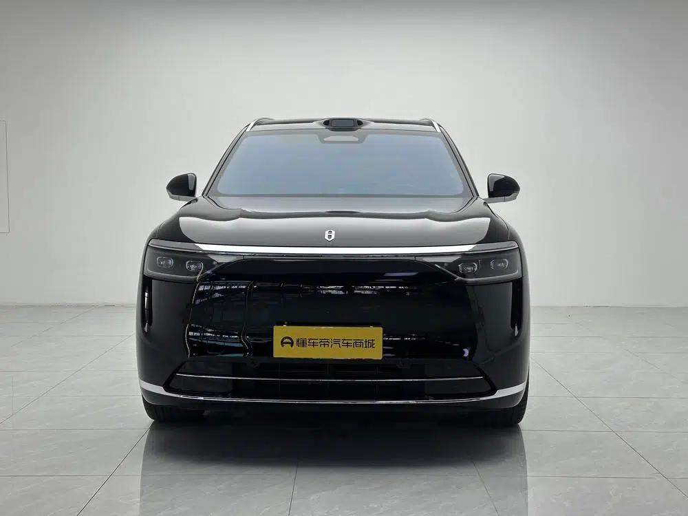 Wenjie M8 2025 Extended Range Max+ 5-Seat 4WD Version (192-line LiDAR) — миниатюра 2