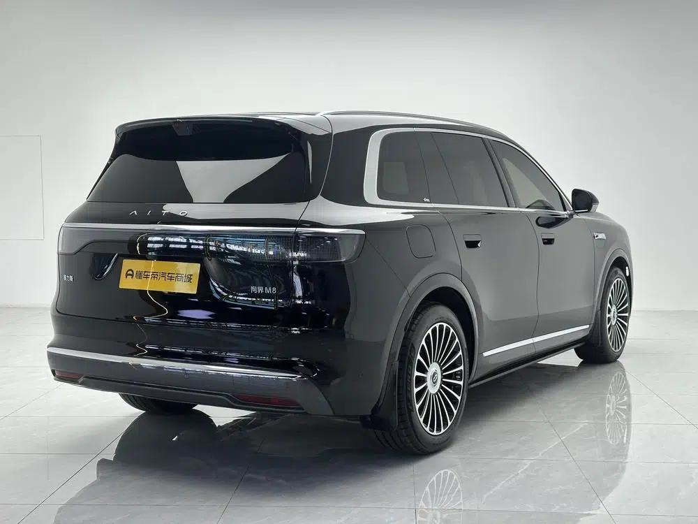 Wenjie M8 2025 Extended Range Max+ 5-Seat 4WD Version (192-line LiDAR) — миниатюра 7