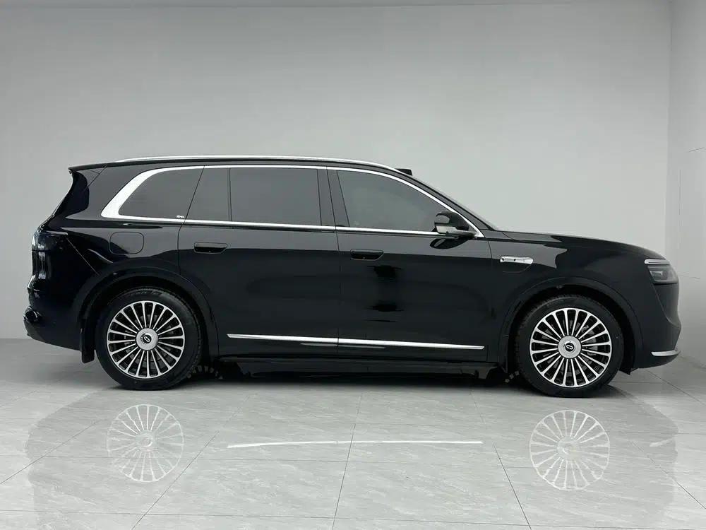 Wenjie M8 2025 Extended Range Max+ 5-Seat 4WD Version (192-line LiDAR) — миниатюра 8