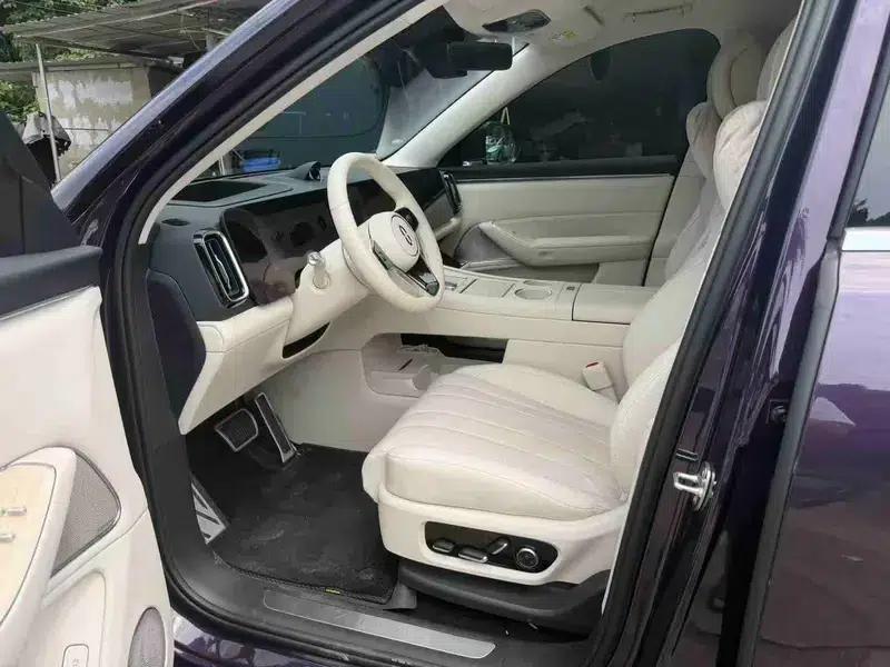 Wenjie M8 2025 Pure Electric Max+ Six-Seat Long Range Version (192-line LiDAR) — миниатюра 11