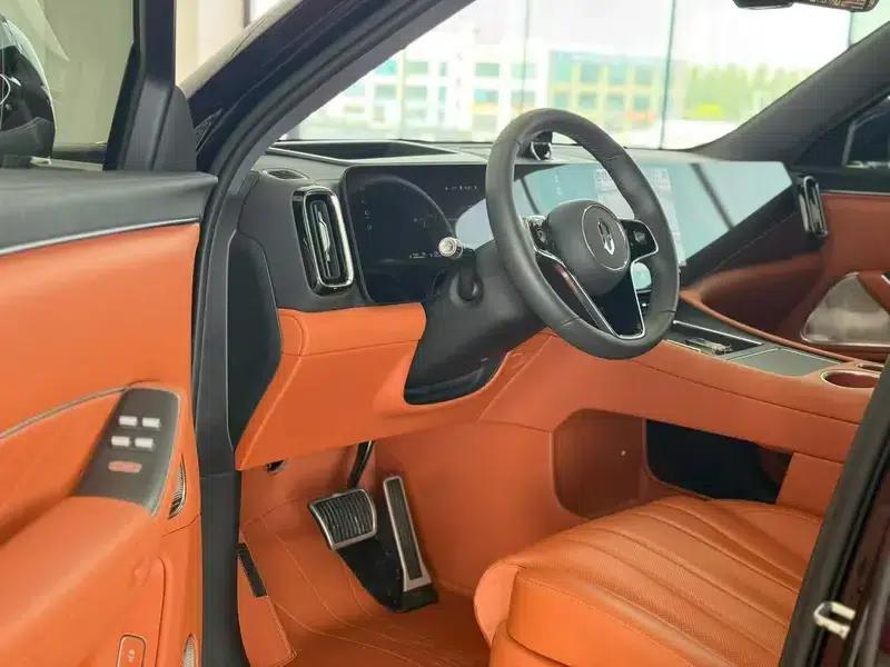 Wenjie M8 2025 235 Extended Range Version 4WD — миниатюра 8