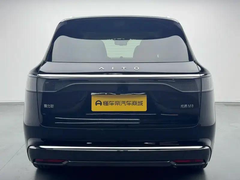 Wenjie M8 2025 Extended Range Ultra 6-Seat 4WD (192-line LiDAR) — миниатюра 6