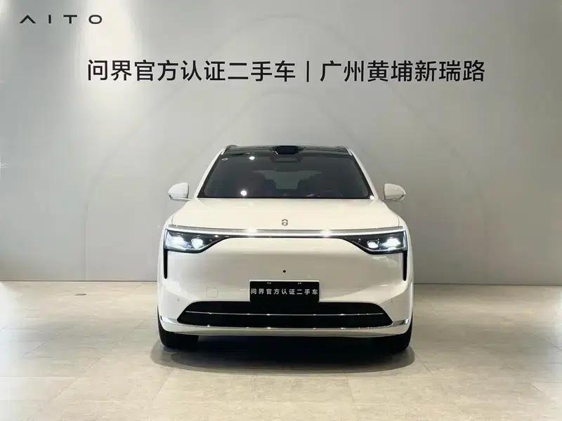 Wenjie M8 2025 Extended Range Ultra 6-Seat 4WD (192-line LiDAR) — миниатюра 2