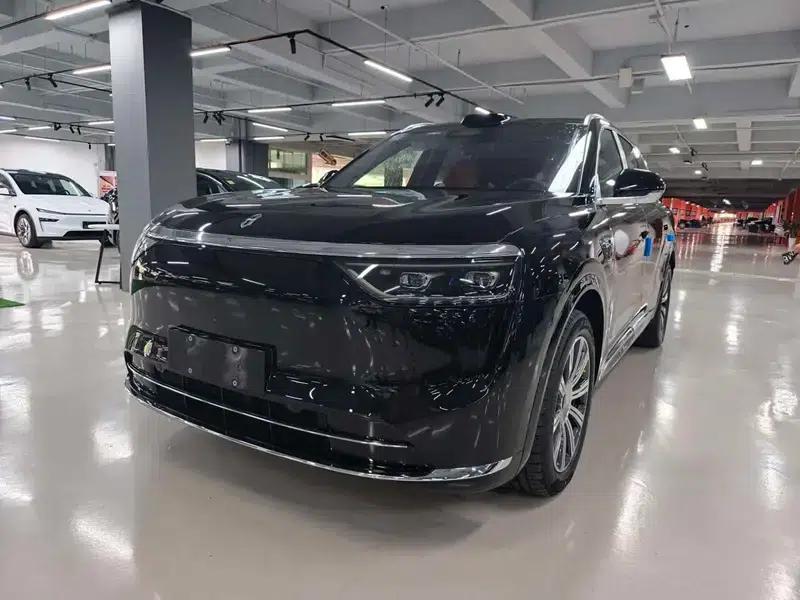 Wenjie M8 2025 Extended Range Max 6-Seat Long-Range Version (896-line LiDAR) — миниатюра 1