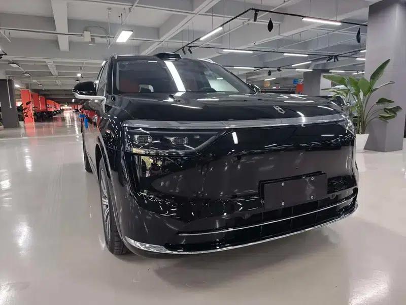 Wenjie M8 2025 Extended Range Max 6-Seat Long-Range Version (896-line LiDAR) — миниатюра 3
