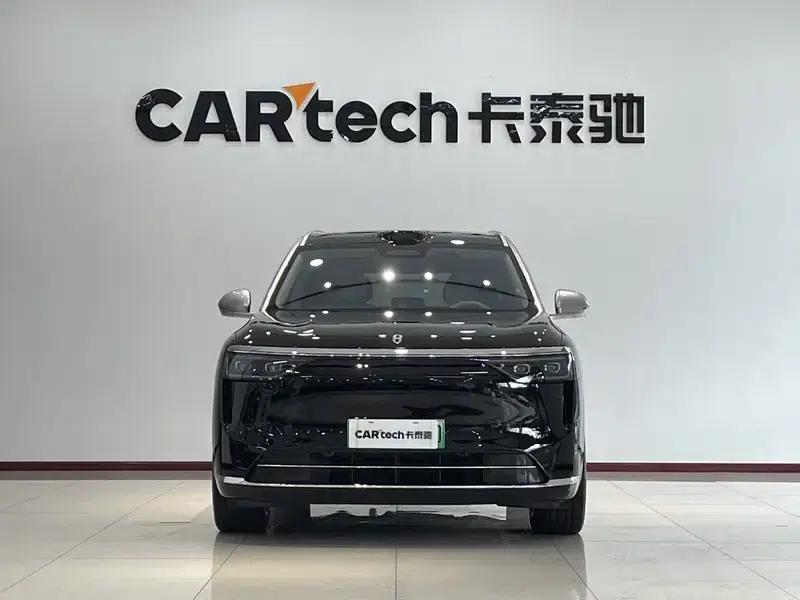 Wenjie M8 2025 Extended Range Max+ 5-Seat 4WD Version (192-line LiDAR) — миниатюра 2