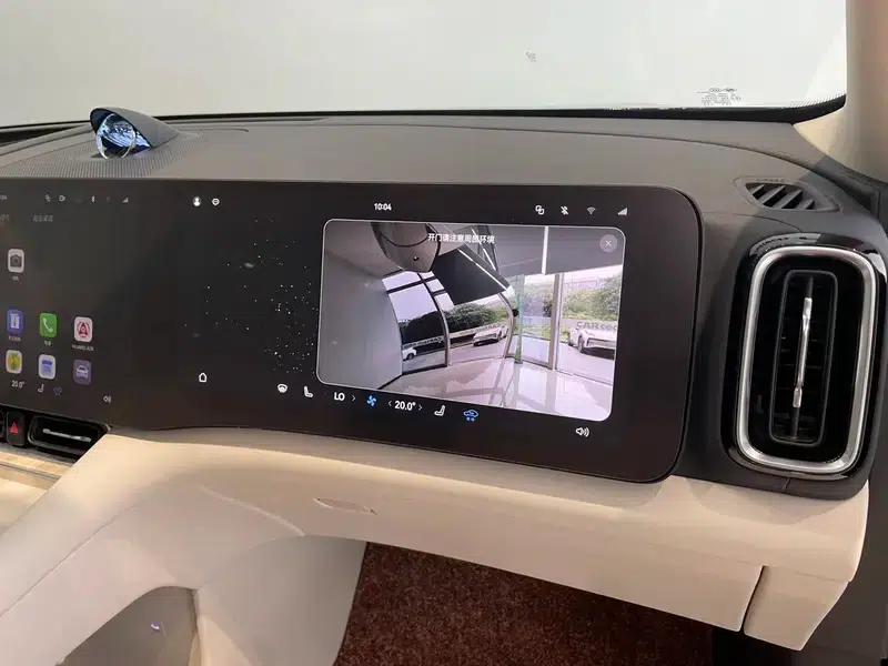 Wenjie M8 2025 Extended Range Max+ 5-Seat 4WD Version (192-line LiDAR) — миниатюра 18