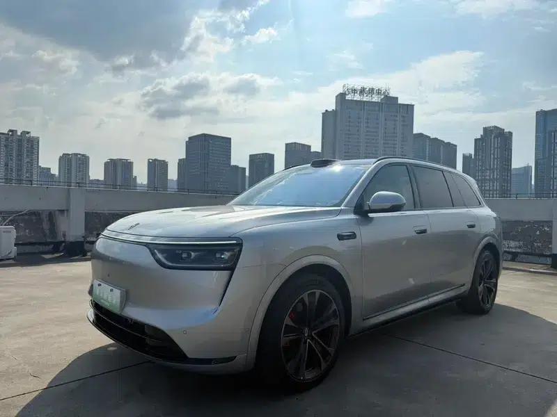Wenjie M8 2025 Extended Range Ultra 6-Seat 4WD (192-line LiDAR) — миниатюра 1