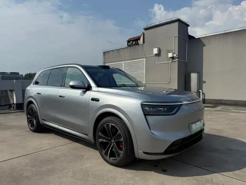 Wenjie M8 2025 Extended Range Ultra 6-Seat 4WD (192-line LiDAR) — миниатюра 3