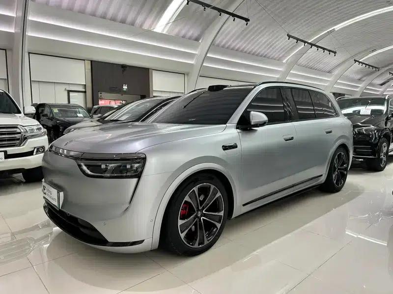Wenjie M8 2025 Extended Range Ultra 5-Seat 4WD (192-line LiDAR) — миниатюра 1