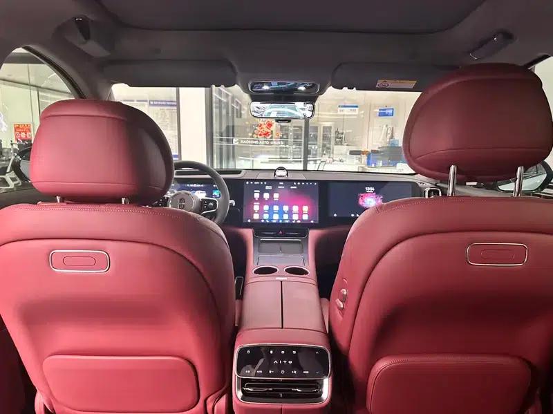 Wenjie M8 2025 Extended Range Ultra 5-Seat 4WD (192-line LiDAR) — миниатюра 20