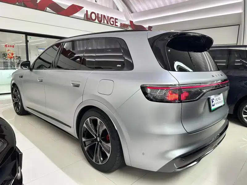 Wenjie M8 2025 Extended Range Ultra 5-Seat 4WD (192-line LiDAR) — миниатюра 4