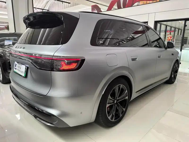 Wenjie M8 2025 Extended Range Ultra 5-Seat 4WD (192-line LiDAR) — миниатюра 5