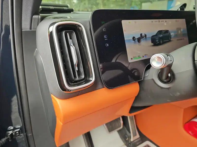 Wenjie M8 2025 Extended Range Max+ 6-Seat 4WD Version (192-line LiDAR) — миниатюра 11