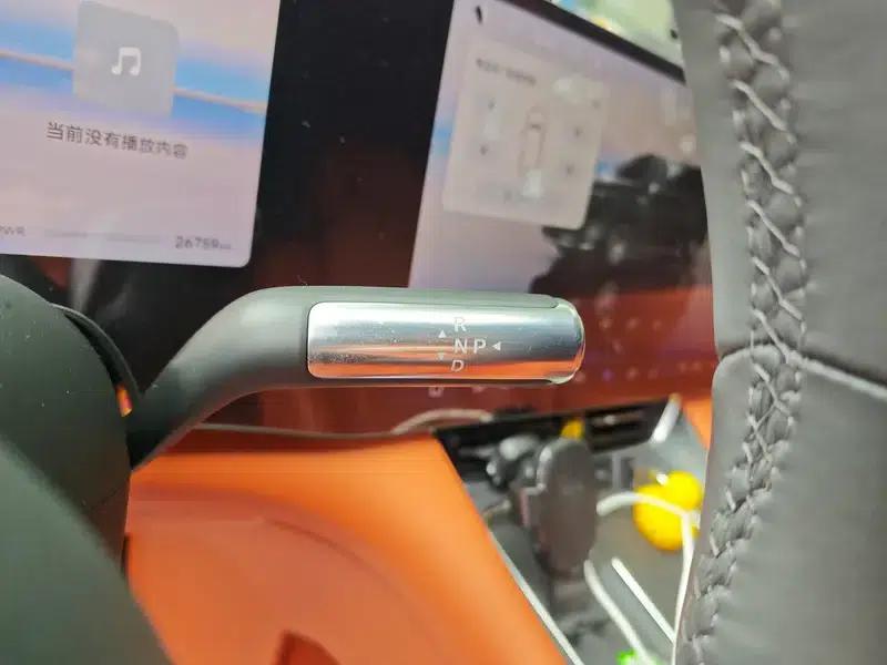 Wenjie M8 2025 Extended Range Max+ 6-Seat 4WD Version (192-line LiDAR) — миниатюра 12