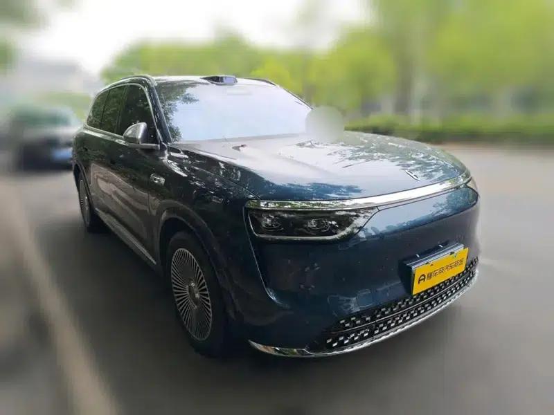 Wenjie M8 2025 Extended Range Max+ 6-Seat 4WD Version (192-line LiDAR) — миниатюра 3