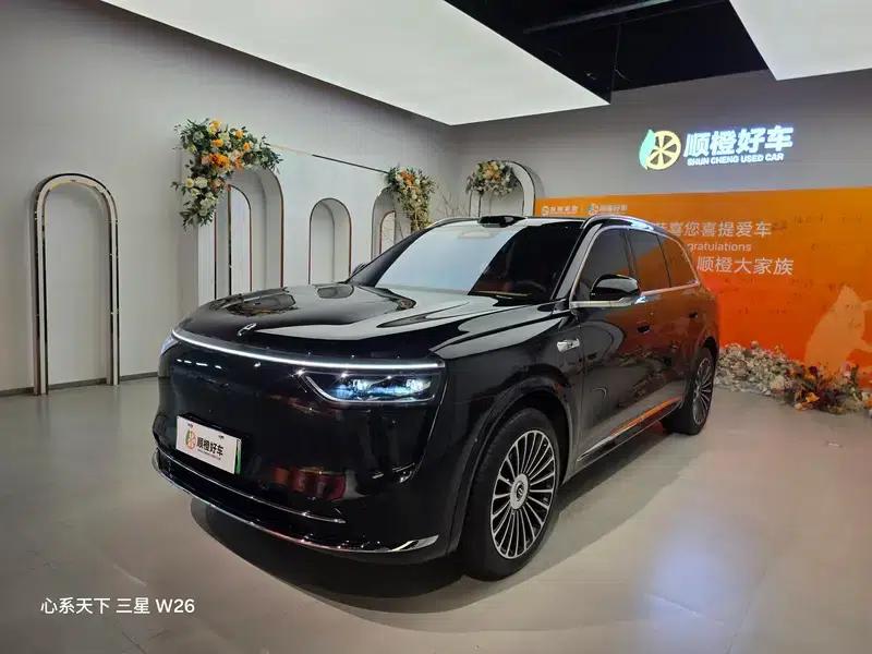 Wenjie M8 2025 Extended Range Max+ 6-Seat 4WD Version (192-line LiDAR) — миниатюра 1