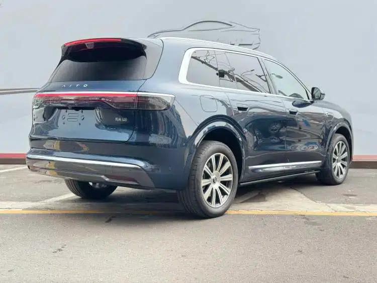 Wenjie M8 2025 Extended Range Max+ 6-Seat 4WD Version (192-line LiDAR) — миниатюра 6