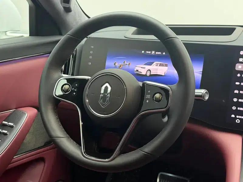 Wenjie M8 2025 Extended Range Max+ 6-Seat 4WD Version (192-line LiDAR) — миниатюра 16