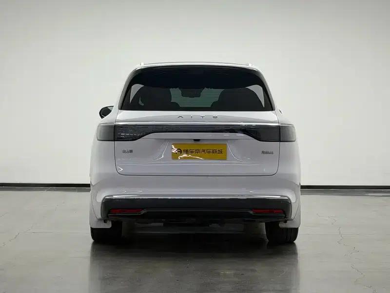 Wenjie M8 2025 Extended Range Max+ 6-Seat 4WD Version (192-line LiDAR) — миниатюра 6