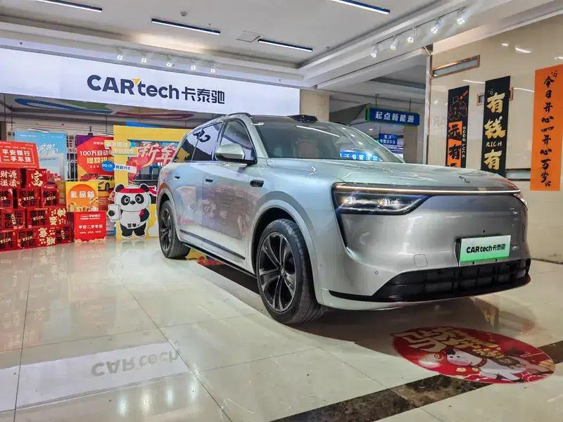 Wenjie M8 2025 Extended Range Ultra 5-Seat 4WD (192-line LiDAR) — миниатюра 2