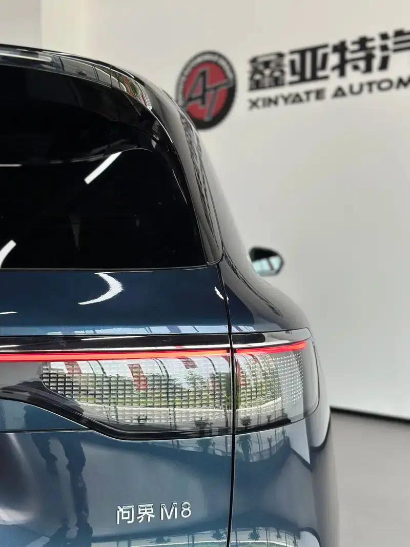 Wenjie M8 2025 Extended Range Ultra 6-Seat 4WD (192-line LiDAR) — миниатюра 13