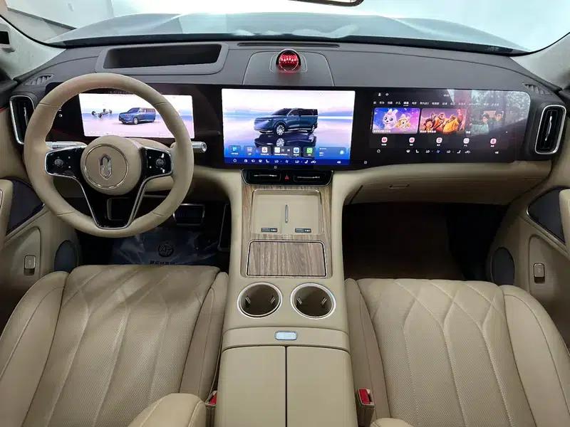 Wenjie M8 2025 Extended Range Ultra 6-Seat 4WD (192-line LiDAR) — миниатюра 18