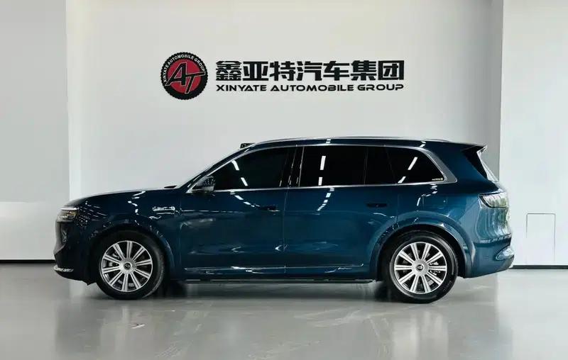 Wenjie M8 2025 Extended Range Ultra 6-Seat 4WD (192-line LiDAR) — миниатюра 3